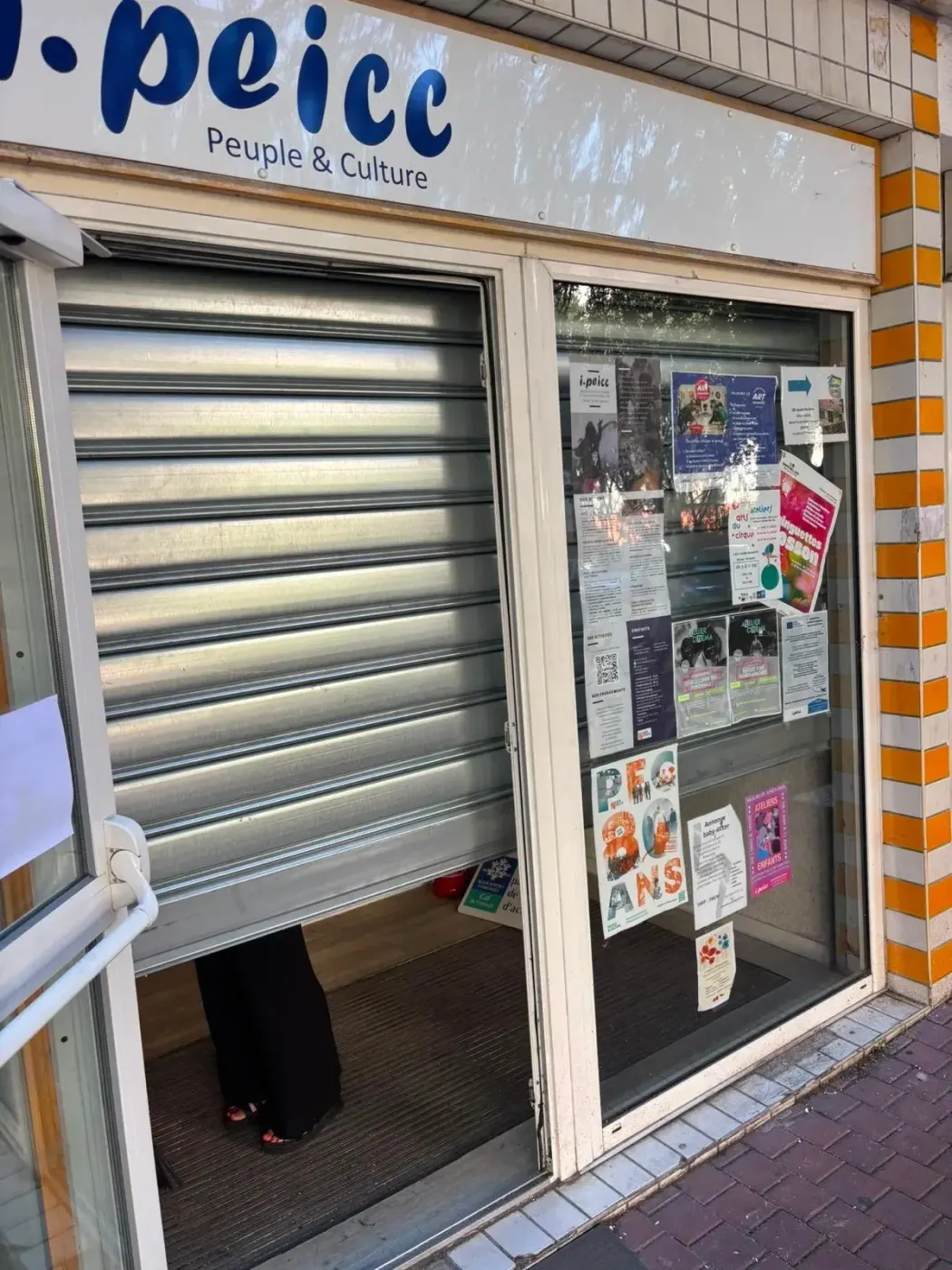 Déblocage de rideau métallique bloqué à Clichy Déblocage de rideau métallique bloqué à Clichy