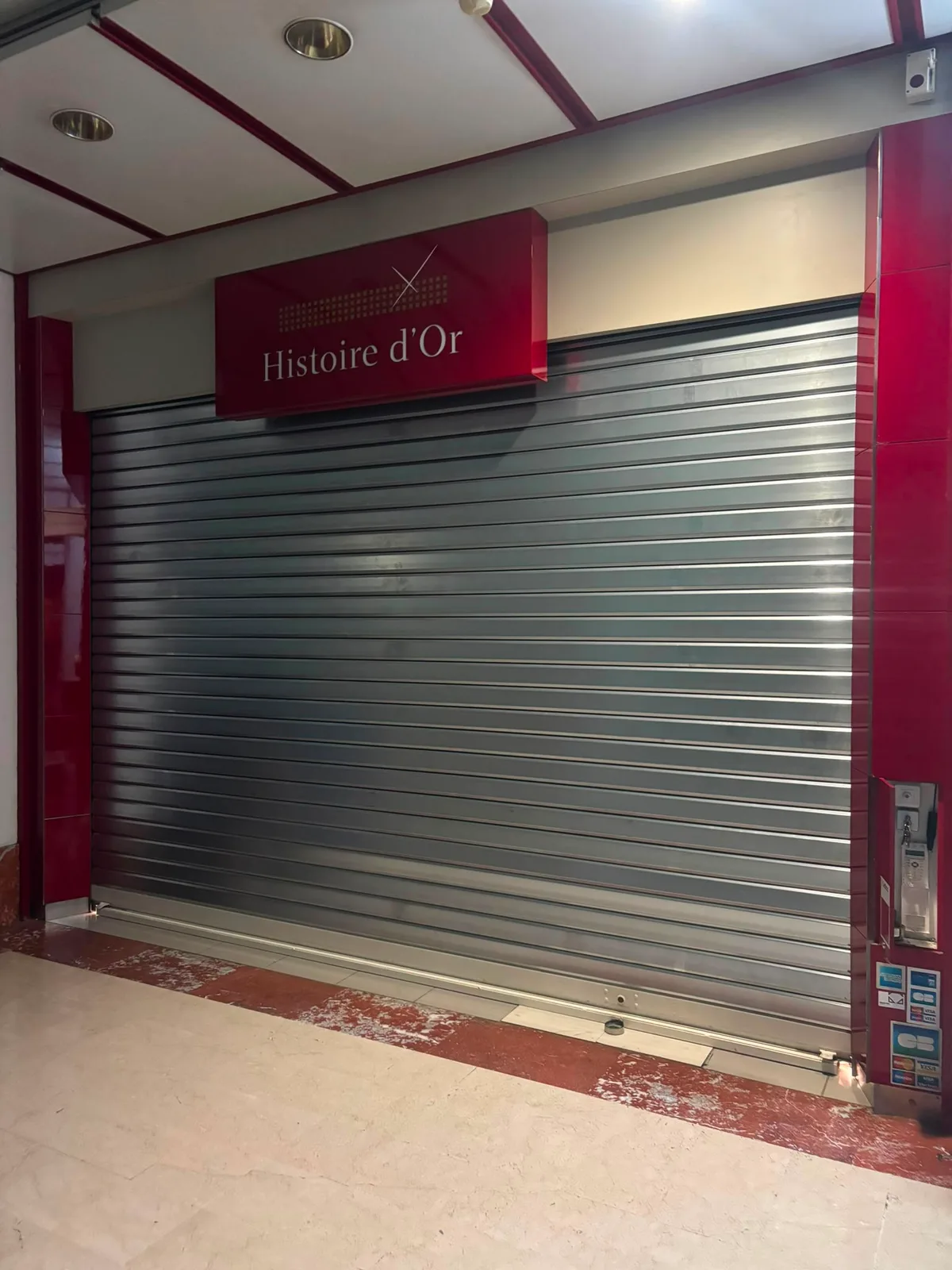 Installation et pose de rideau métallique à Clichy