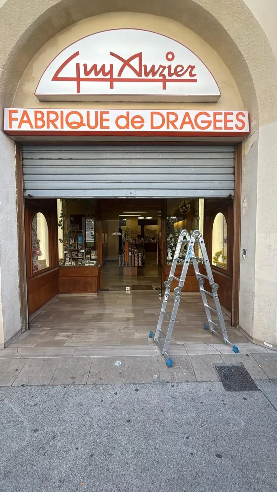 Installation et pose de rideau métallique à Clichy Installation et pose de rideau métallique à Clichy
