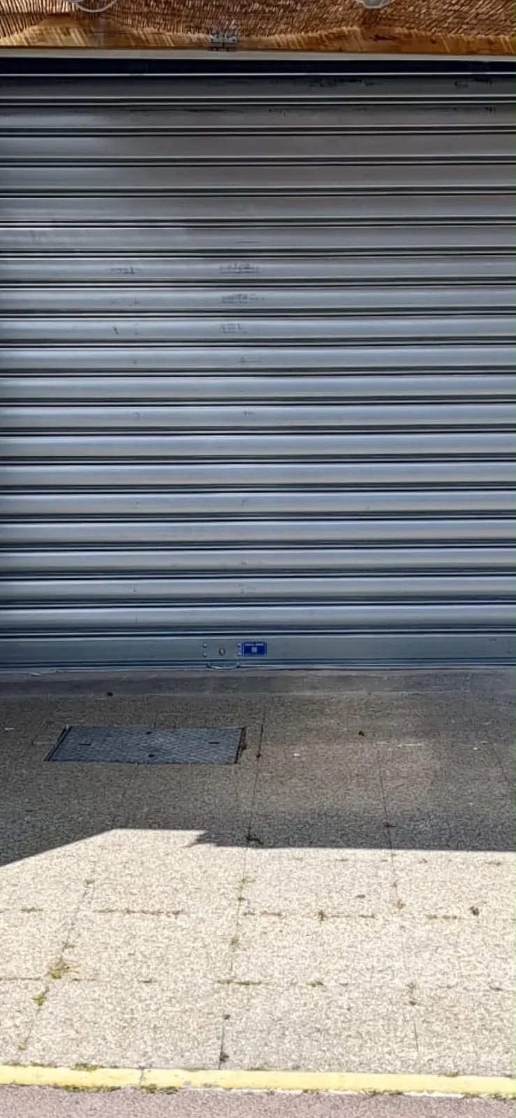Installation et pose de rideau métallique à Clichy